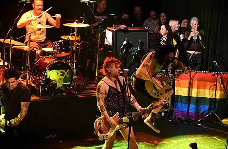 Mendukung LGBTQ